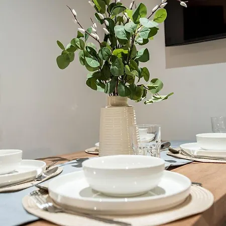 14th Floor 2-bed With Stunning Views Apartment Leeds (West Yorkshire)